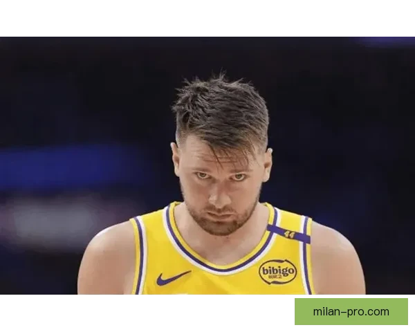 加内特：坎宁安布朗应入最佳一阵 东契奇防守不足未能入选